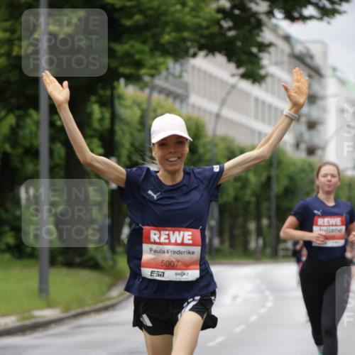 14.06.2026 - REWE Women's Run Jannik Wohlers http://msf.ph/oto/9803941 14.06.2026 10:37:03 Laufen 77, 5007, 517 meine-sportfotos.de