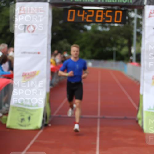 14.06.2026 - 7 Türme Triathlon Andreas Tolksdorf http://msf.ph/oto/9803975 14.06.2026 15:28:49 Ziel 1143 meine-sportfotos.de