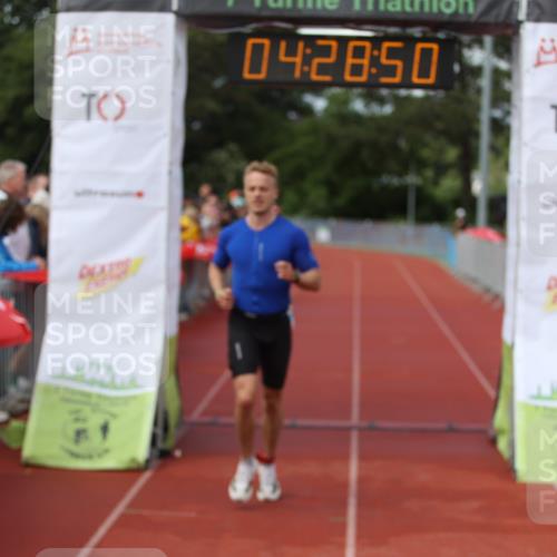 14.06.2026 - 7 Türme Triathlon Andreas Tolksdorf http://msf.ph/oto/9803978 14.06.2026 15:28:49 Ziel 1143 meine-sportfotos.de