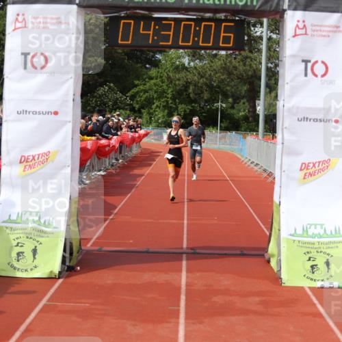 14.06.2026 - 7 Türme Triathlon Andreas Tolksdorf http://msf.ph/oto/9804008 14.06.2026 15:30:05 Ziel 1147, 1710 meine-sportfotos.de