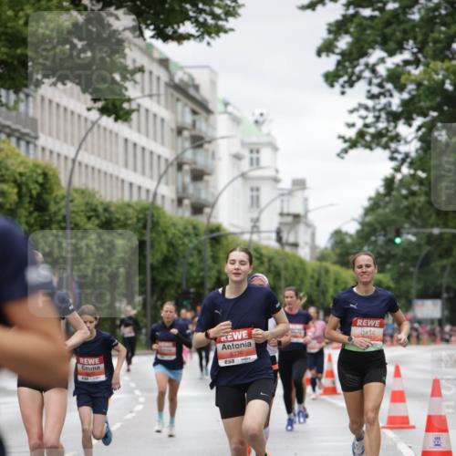 14.06.2026 - REWE Women's Run Jannik Wohlers http://msf.ph/oto/9804050 14.06.2026 10:37:16 Laufen 5336, 57, 051 meine-sportfotos.de