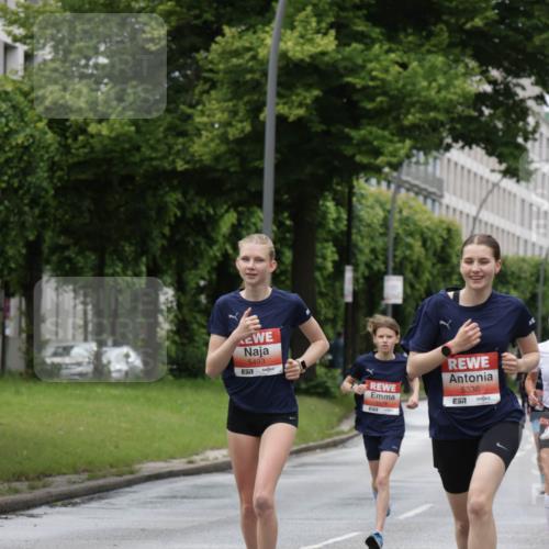 14.06.2026 - REWE Women's Run Jannik Wohlers http://msf.ph/oto/9804072 14.06.2026 10:37:19 Laufen 5493, 7, 5336, 7 meine-sportfotos.de