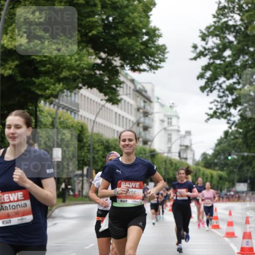 14.06.2026 - REWE Women's Run Jannik Wohlers http://msf.ph/oto/9804079 14.06.2026 10:37:20 Laufen 5336, 7, 6051 meine-sportfotos.de
