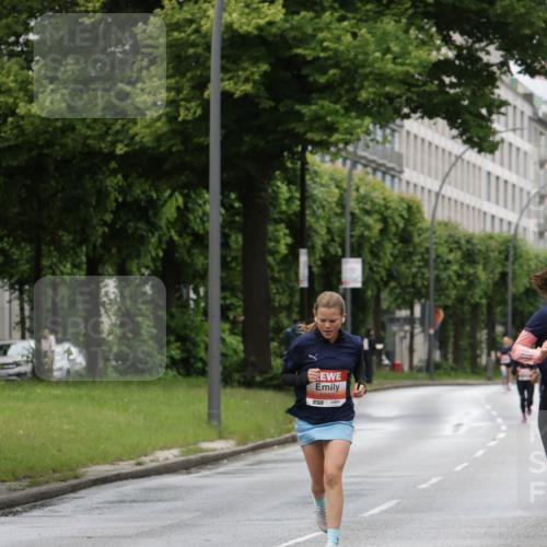 14.06.2026 - REWE Women's Run Jannik Wohlers http://msf.ph/oto/9804110 14.06.2026 10:37:23 Laufen 5860 meine-sportfotos.de