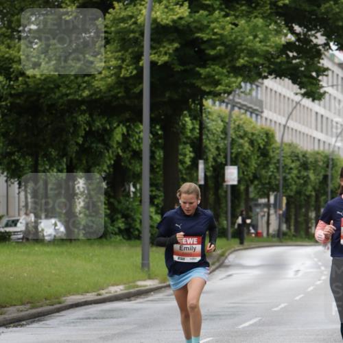 14.06.2026 - REWE Women's Run Jannik Wohlers http://msf.ph/oto/9804125 14.06.2026 10:37:23 Laufen 5860 meine-sportfotos.de