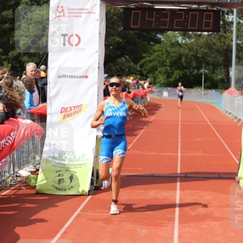 14.06.2026 - 7 Türme Triathlon Andreas Tolksdorf http://msf.ph/oto/9804168 14.06.2026 15:32:07 Ziel 1021, 1768 meine-sportfotos.de