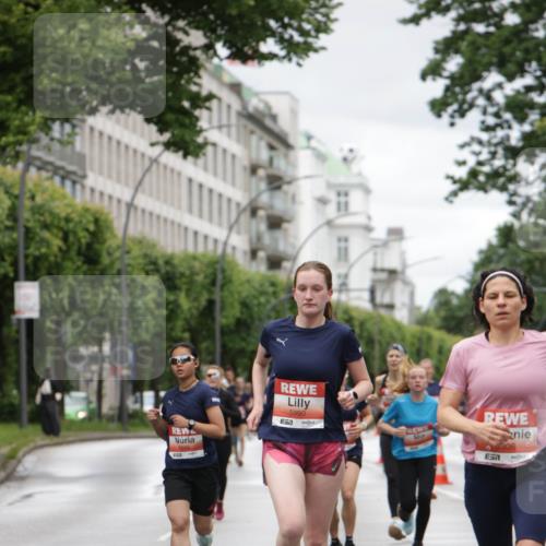 14.06.2026 - REWE Women's Run Jannik Wohlers http://msf.ph/oto/9804189 14.06.2026 10:37:29 Laufen 5990, 57, 3945, 306 meine-sportfotos.de