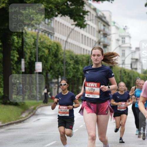 14.06.2026 - REWE Women's Run Jannik Wohlers http://msf.ph/oto/9804197 14.06.2026 10:37:30 Laufen 657, 5990 meine-sportfotos.de