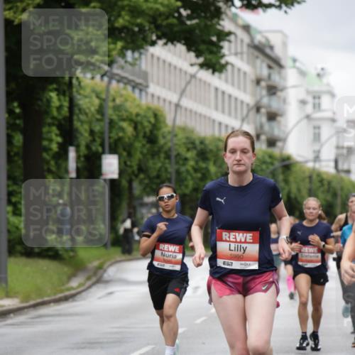 14.06.2026 - REWE Women's Run Jannik Wohlers http://msf.ph/oto/9804201 14.06.2026 10:37:30 Laufen 5945, 5990, 57 meine-sportfotos.de