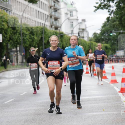 14.06.2026 - REWE Women's Run Jannik Wohlers http://msf.ph/oto/9804216 14.06.2026 10:37:33 Laufen 5707, 5458, 7 meine-sportfotos.de