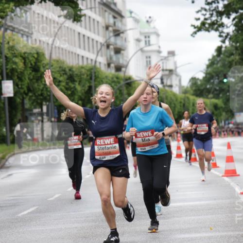 14.06.2026 - REWE Women's Run Jannik Wohlers http://msf.ph/oto/9804223 14.06.2026 10:37:33 Laufen 5707, 5458, 651 meine-sportfotos.de