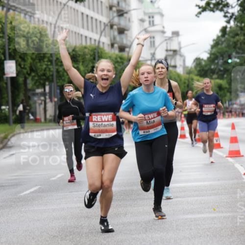 14.06.2026 - REWE Women's Run Jannik Wohlers http://msf.ph/oto/9804232 14.06.2026 10:37:33 Laufen 5458, 7, 5707, 7, 0, 0 meine-sportfotos.de