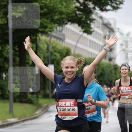 14.06.2026 - REWE Women's Run Jannik Wohlers http://msf.ph/oto/9804246 14.06.2026 10:37:35 Laufen 5458, 5707 meine-sportfotos.de