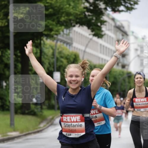 14.06.2026 - REWE Women's Run Jannik Wohlers http://msf.ph/oto/9804247 14.06.2026 10:37:35 Laufen 5458, 707, 5380 meine-sportfotos.de