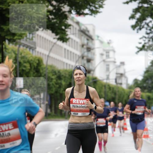 14.06.2026 - REWE Women's Run Jannik Wohlers http://msf.ph/oto/9804251 14.06.2026 10:37:36 Laufen 5707, 5380 meine-sportfotos.de
