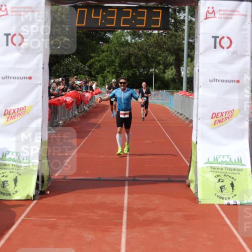 14.06.2026 - 7 Türme Triathlon Andreas Tolksdorf http://msf.ph/oto/9804258 14.06.2026 15:32:31 Ziel 840, 917 meine-sportfotos.de