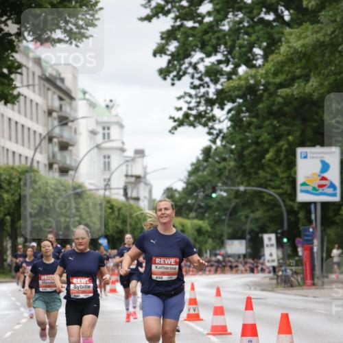 14.06.2026 - REWE Women's Run Jannik Wohlers http://msf.ph/oto/9804270 14.06.2026 10:37:37 Laufen 57, 57, 5975 meine-sportfotos.de