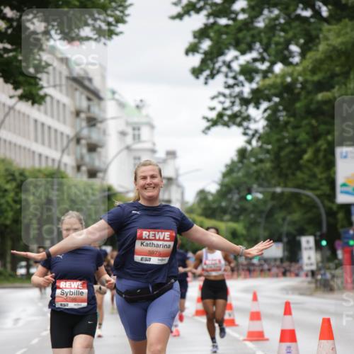 14.06.2026 - REWE Women's Run Jannik Wohlers http://msf.ph/oto/9804282 14.06.2026 10:37:39 Laufen 5786, 7, 5975 meine-sportfotos.de