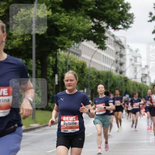 14.06.2026 - REWE Women's Run Jannik Wohlers http://msf.ph/oto/9804287 14.06.2026 10:37:42 Laufen 5, 5786, 57 meine-sportfotos.de