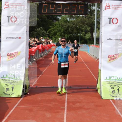 14.06.2026 - 7 Türme Triathlon Andreas Tolksdorf http://msf.ph/oto/9804289 14.06.2026 15:32:34 Ziel 840, 917, 1025 meine-sportfotos.de