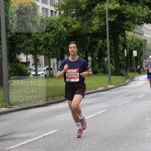 14.06.2026 - REWE Women's Run Jannik Wohlers http://msf.ph/oto/9804371 14.06.2026 10:37:52 Laufen 5516, 7 meine-sportfotos.de