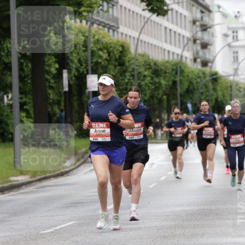 14.06.2026 - REWE Women's Run Jannik Wohlers http://msf.ph/oto/9804373 14.06.2026 10:37:54 Laufen 5477, 57, 5434, 5096, 7 meine-sportfotos.de