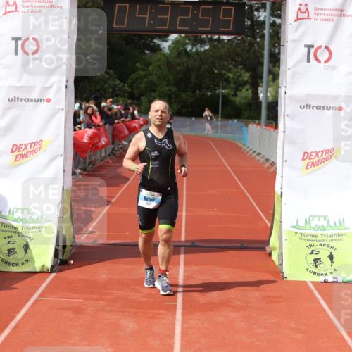 14.06.2026 - 7 Türme Triathlon Andreas Tolksdorf http://msf.ph/oto/9804378 14.06.2026 15:32:58 Ziel 1123 meine-sportfotos.de