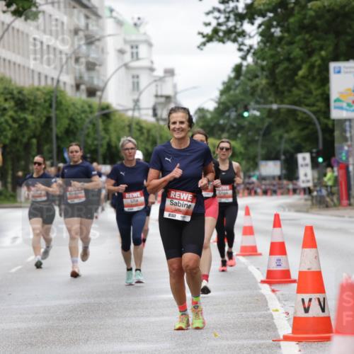 14.06.2026 - REWE Women's Run Jannik Wohlers http://msf.ph/oto/9804384 14.06.2026 10:37:55 Laufen 5434, 5096, 57 meine-sportfotos.de