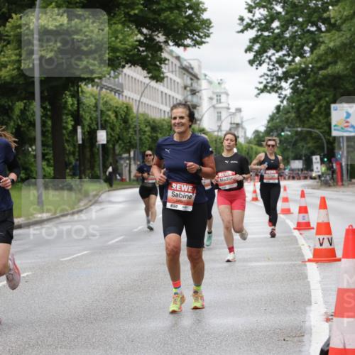 14.06.2026 - REWE Women's Run Jannik Wohlers http://msf.ph/oto/9804398 14.06.2026 10:37:57 Laufen 5434, 5096, 7 meine-sportfotos.de