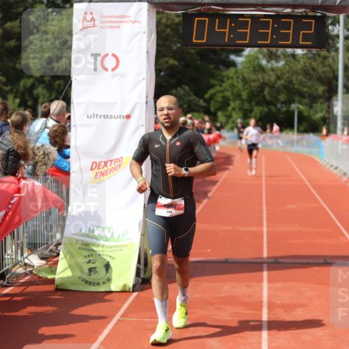 14.06.2026 - 7 Türme Triathlon Andreas Tolksdorf http://msf.ph/oto/9804415 14.06.2026 15:33:30 Ziel 643, 665 meine-sportfotos.de