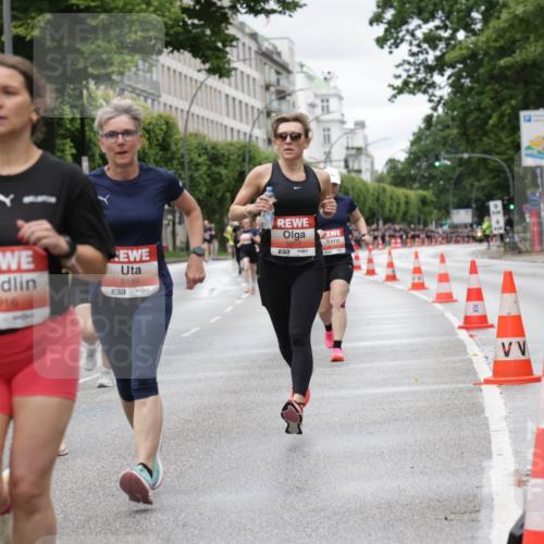 14.06.2026 - REWE Women's Run Jannik Wohlers http://msf.ph/oto/9804429 14.06.2026 10:38:01 Laufen 6916, 5189, 7, 5953, 57 meine-sportfotos.de