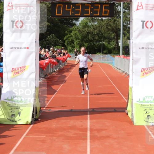 14.06.2026 - 7 Türme Triathlon Andreas Tolksdorf http://msf.ph/oto/9804430 14.06.2026 15:33:34 Ziel 643, 665 meine-sportfotos.de