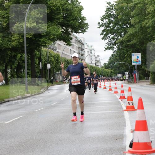 14.06.2026 - REWE Women's Run Jannik Wohlers http://msf.ph/oto/9804448 14.06.2026 10:38:03 Laufen  meine-sportfotos.de