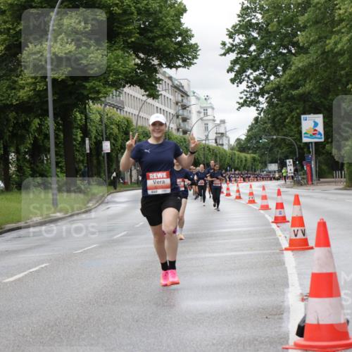 14.06.2026 - REWE Women's Run Jannik Wohlers http://msf.ph/oto/9804456 14.06.2026 10:38:04 Laufen 6715 meine-sportfotos.de