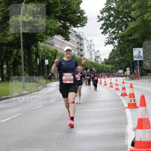 14.06.2026 - REWE Women's Run Jannik Wohlers http://msf.ph/oto/9804459 14.06.2026 10:38:04 Laufen 5715 meine-sportfotos.de