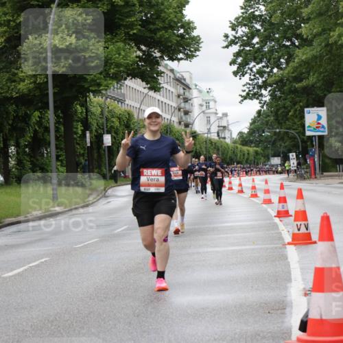 14.06.2026 - REWE Women's Run Jannik Wohlers http://msf.ph/oto/9804460 14.06.2026 10:38:04 Laufen 6715, 7 meine-sportfotos.de