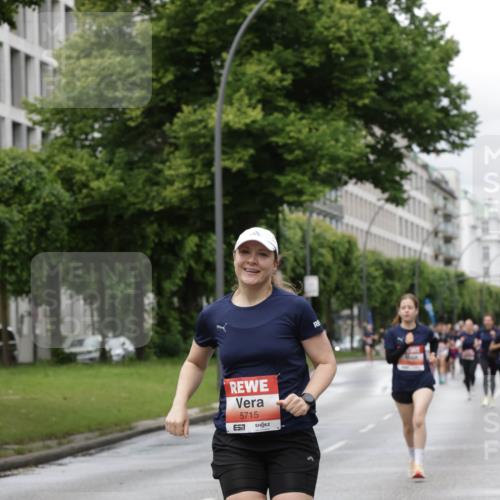 14.06.2026 - REWE Women's Run Jannik Wohlers http://msf.ph/oto/9804464 14.06.2026 10:38:05 Laufen 5715, 57 meine-sportfotos.de