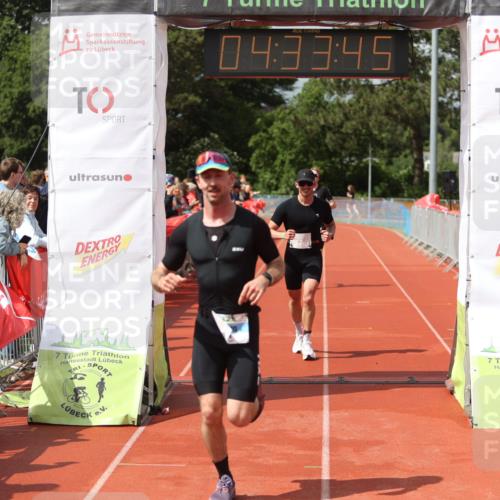 14.06.2026 - 7 Türme Triathlon Andreas Tolksdorf http://msf.ph/oto/9804465 14.06.2026 15:33:43 Ziel 649, 665, 1104, 1158 meine-sportfotos.de