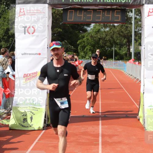 14.06.2026 - 7 Türme Triathlon Andreas Tolksdorf http://msf.ph/oto/9804469 14.06.2026 15:33:43 Ziel 649, 665, 1104, 1158 meine-sportfotos.de