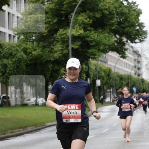 14.06.2026 - REWE Women's Run Jannik Wohlers http://msf.ph/oto/9804470 14.06.2026 10:38:05 Laufen 5715, 7 meine-sportfotos.de
