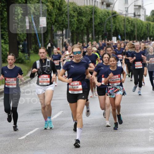 14.06.2026 - REWE Women's Run Jannik Wohlers http://msf.ph/oto/9804535 14.06.2026 10:38:19 Laufen 5048, 5695, 5527, 5051 meine-sportfotos.de