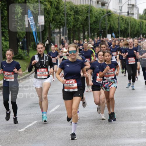 14.06.2026 - REWE Women's Run Jannik Wohlers http://msf.ph/oto/9804537 14.06.2026 10:38:19 Laufen 5048, 51, 5695, 5051, 7 meine-sportfotos.de