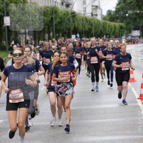 14.06.2026 - REWE Women's Run Jannik Wohlers http://msf.ph/oto/9804543 14.06.2026 10:38:20 Laufen 5, 00, 5695, 57, 5527, 7 meine-sportfotos.de