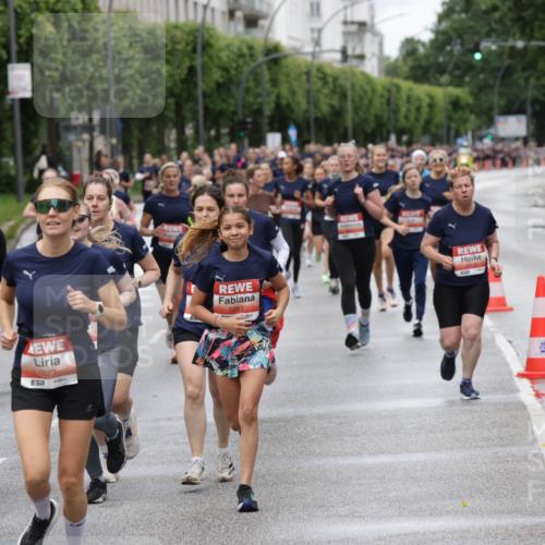 14.06.2026 - REWE Women's Run Jannik Wohlers http://msf.ph/oto/9804545 14.06.2026 10:38:20 Laufen 5, 00, 5695, 57, 5527, 7, 5051 meine-sportfotos.de