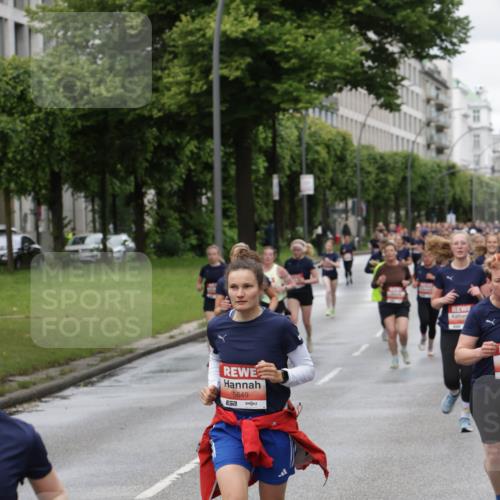 14.06.2026 - REWE Women's Run Jannik Wohlers http://msf.ph/oto/9804564 14.06.2026 10:38:24 Laufen 5649 meine-sportfotos.de