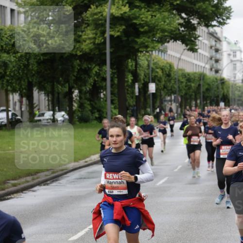 14.06.2026 - REWE Women's Run Jannik Wohlers http://msf.ph/oto/9804566 14.06.2026 10:38:25 Laufen 5649, 57 meine-sportfotos.de