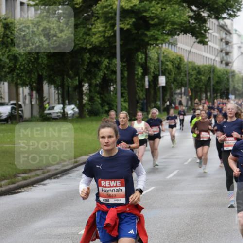 14.06.2026 - REWE Women's Run Jannik Wohlers http://msf.ph/oto/9804572 14.06.2026 10:38:25 Laufen 5649, 7 meine-sportfotos.de
