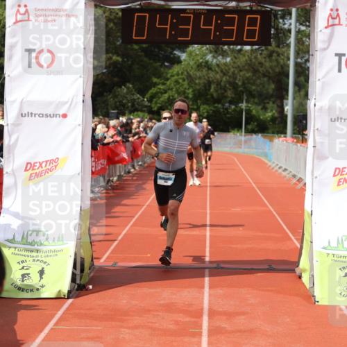 14.06.2026 - 7 Türme Triathlon Andreas Tolksdorf http://msf.ph/oto/9804573 14.06.2026 15:34:36 Ziel 923, 1086, 1096 meine-sportfotos.de
