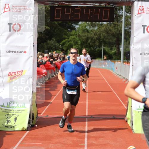 14.06.2026 - 7 Türme Triathlon Andreas Tolksdorf http://msf.ph/oto/9804593 14.06.2026 15:34:38 Ziel 923, 951, 1007, 1086, 1096 meine-sportfotos.de
