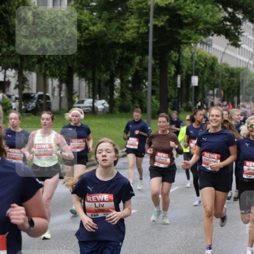 14.06.2026 - REWE Women's Run Jannik Wohlers http://msf.ph/oto/9804609 14.06.2026 10:38:29 Laufen 5778 meine-sportfotos.de